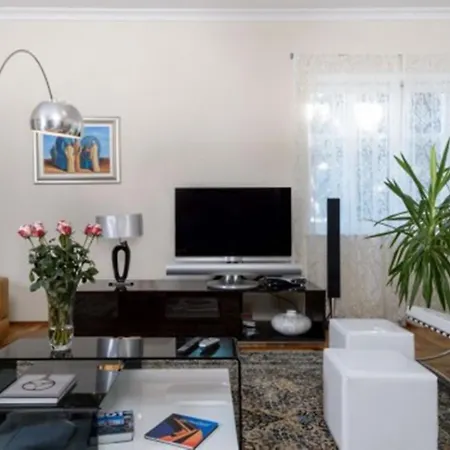 Apartament Lysoria - A Haven By The Sea Durrës